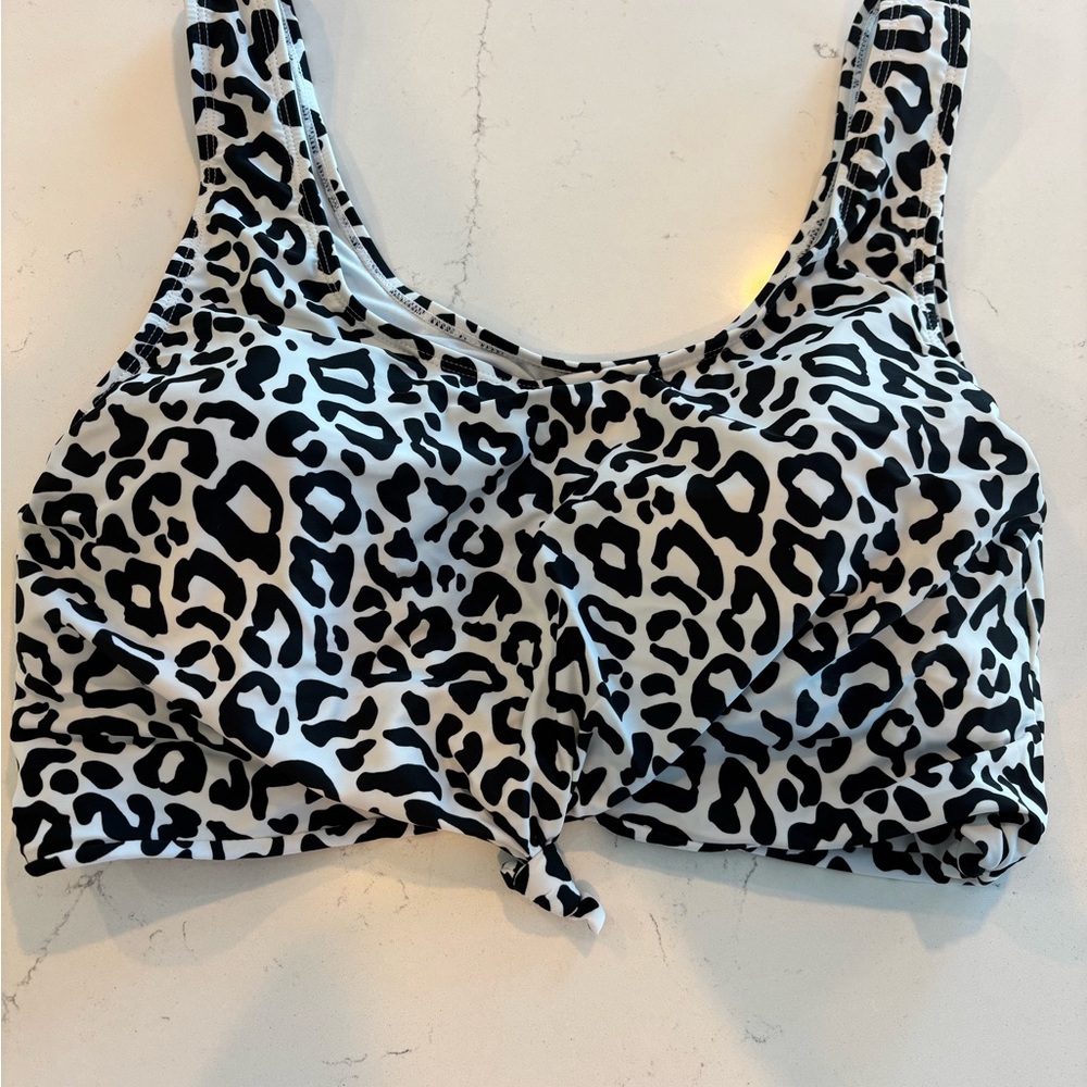 Coral Reef swim top. XL 14/16. NEW!